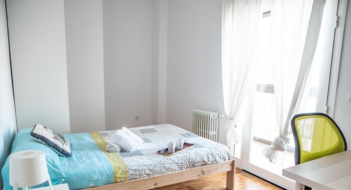 Adaptado Y Comodo Apartamento En Iturrama Pamplona Ngoại thất bức ảnh