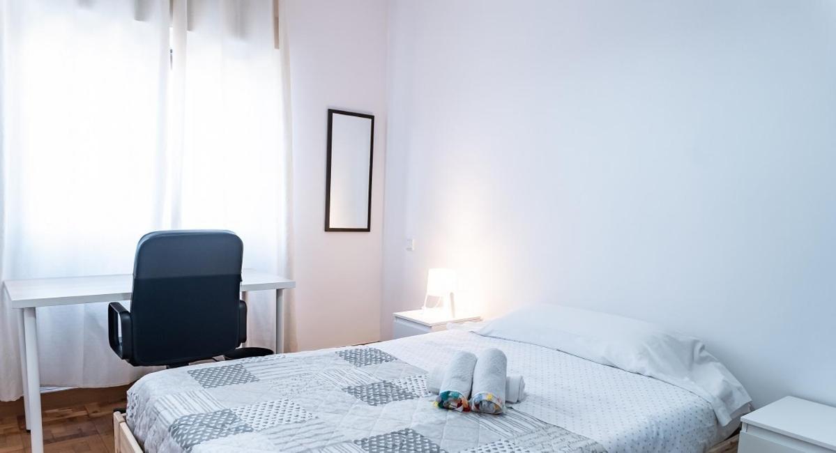 Adaptado Y Comodo Apartamento En Iturrama Pamplona Ngoại thất bức ảnh