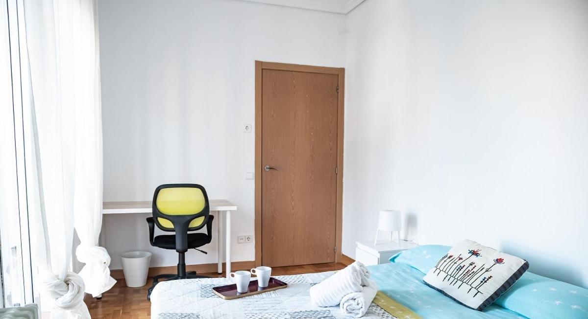 Adaptado Y Comodo Apartamento En Iturrama Pamplona Ngoại thất bức ảnh